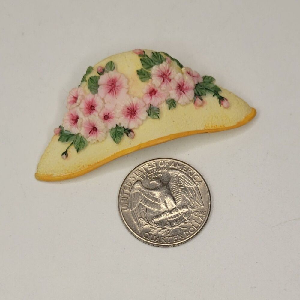 ▪︎Hat Brooch - Picture 2 of 5